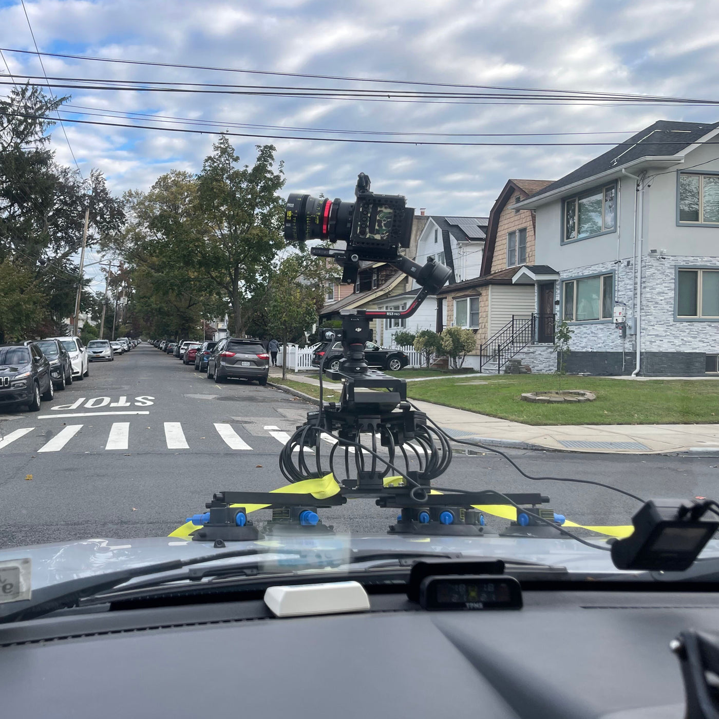 Proaim Horizon Suction Camera Mount for Car/Vehicle Rigging. 40kg / 88lb Payload Proaim Horizon Suction Camera Mount for Car/Vehicle Rigging. 40kg / 88lb Payload